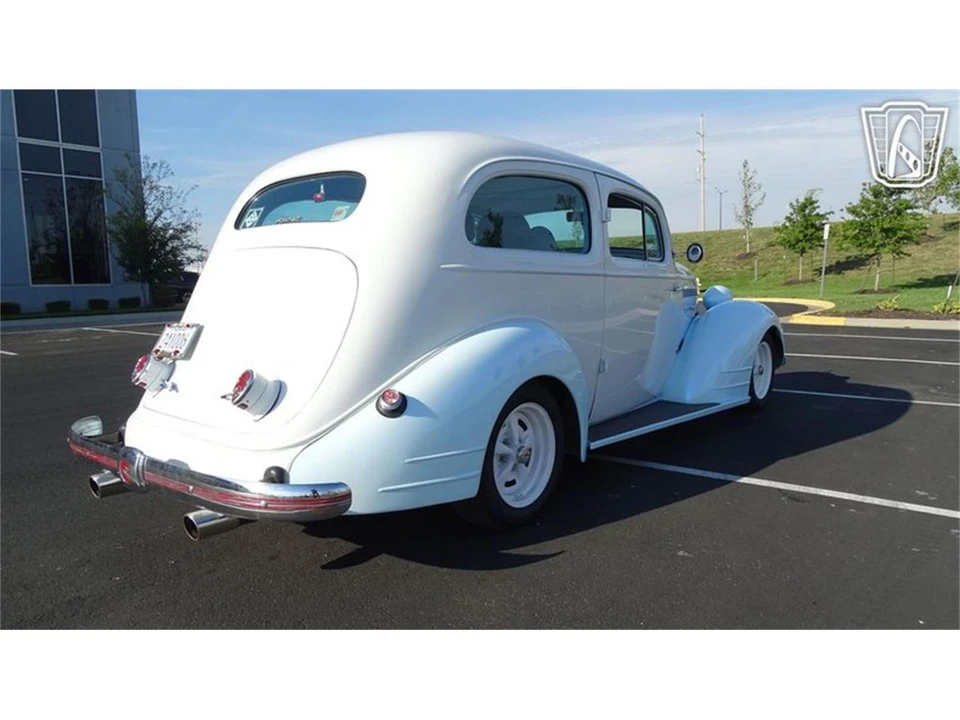 1935 Pontiac - Image 18 of 31