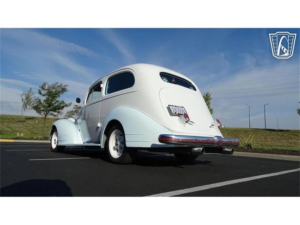 1935 Pontiac - Image 24 of 31