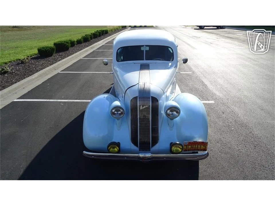 1935 Pontiac - Image 5 of 31