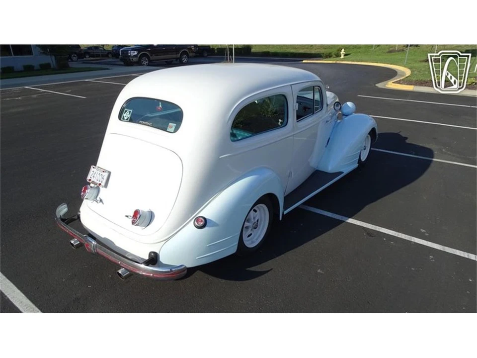 1935 Pontiac - Image 10 of 31