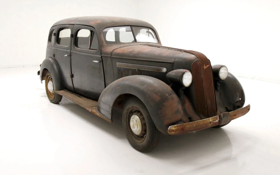 1935 Pontiac - Image 6 of 31