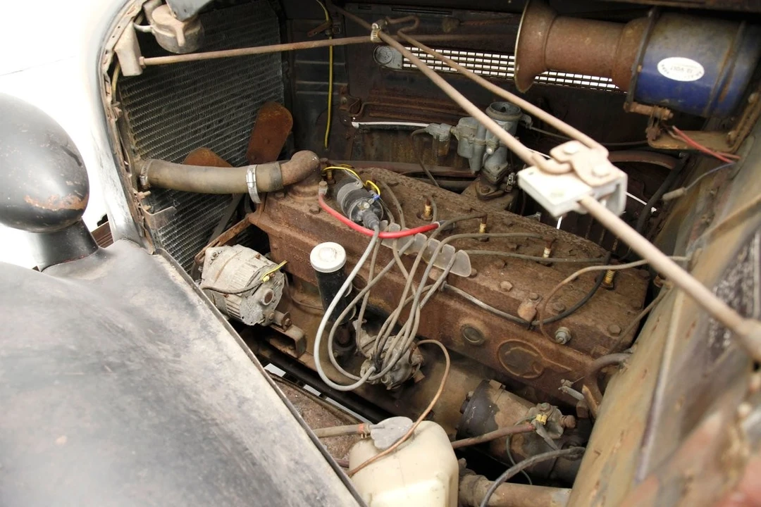 1935 Pontiac - Image 15 of 31