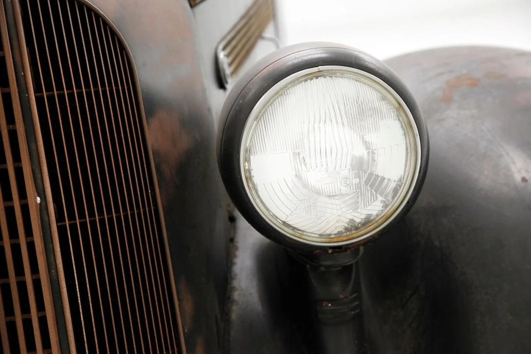 1935 Pontiac - Image 17 of 31