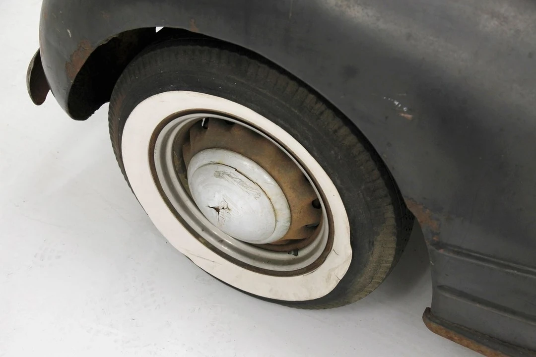 1935 Pontiac - Image 20 of 31