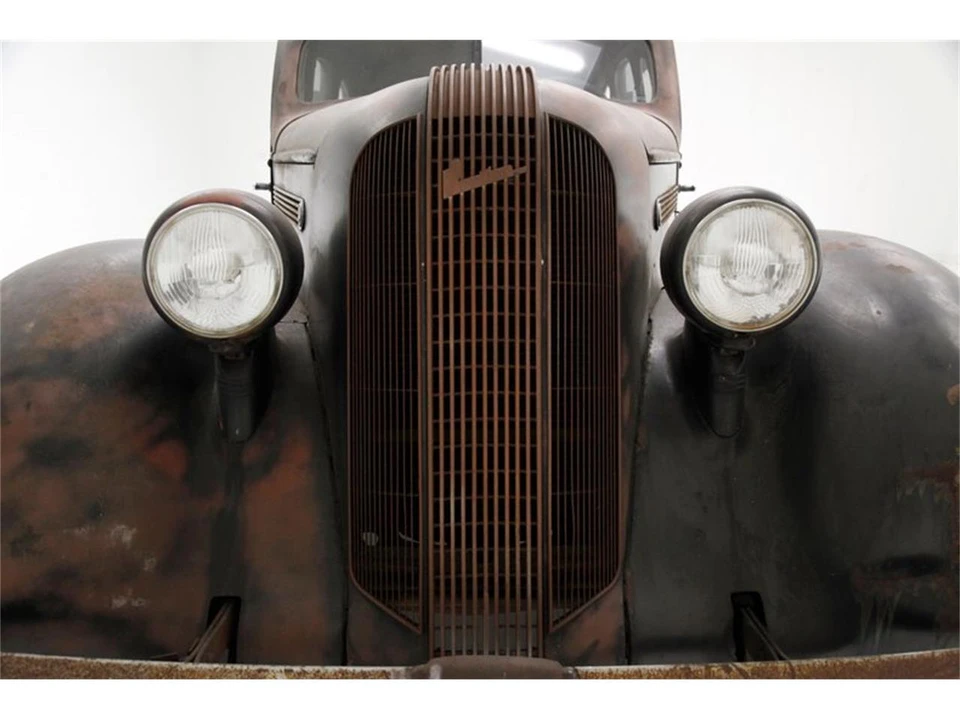 1935 Pontiac - Image 16 of 31