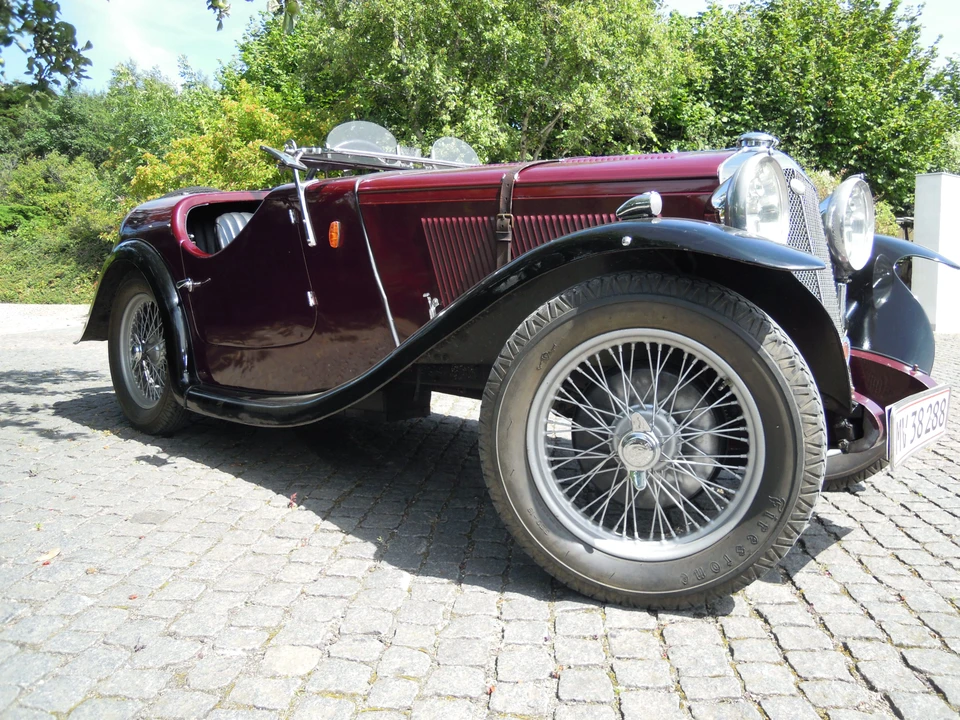1935 Wolseley - Image 12 of 13
