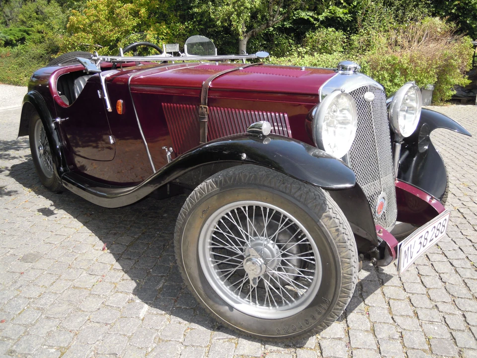 1935 Wolseley - Image 13 of 13