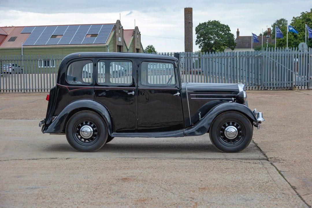 1935 Wolseley - Image 10 of 30