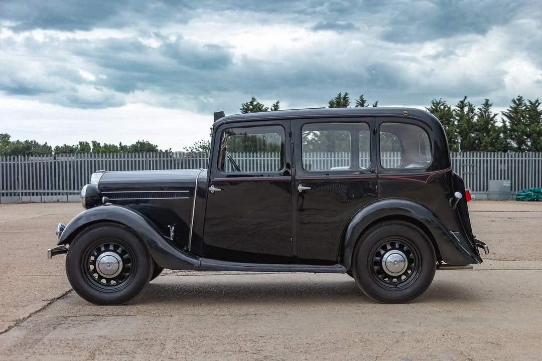 1935 Wolseley - Image 17 of 30