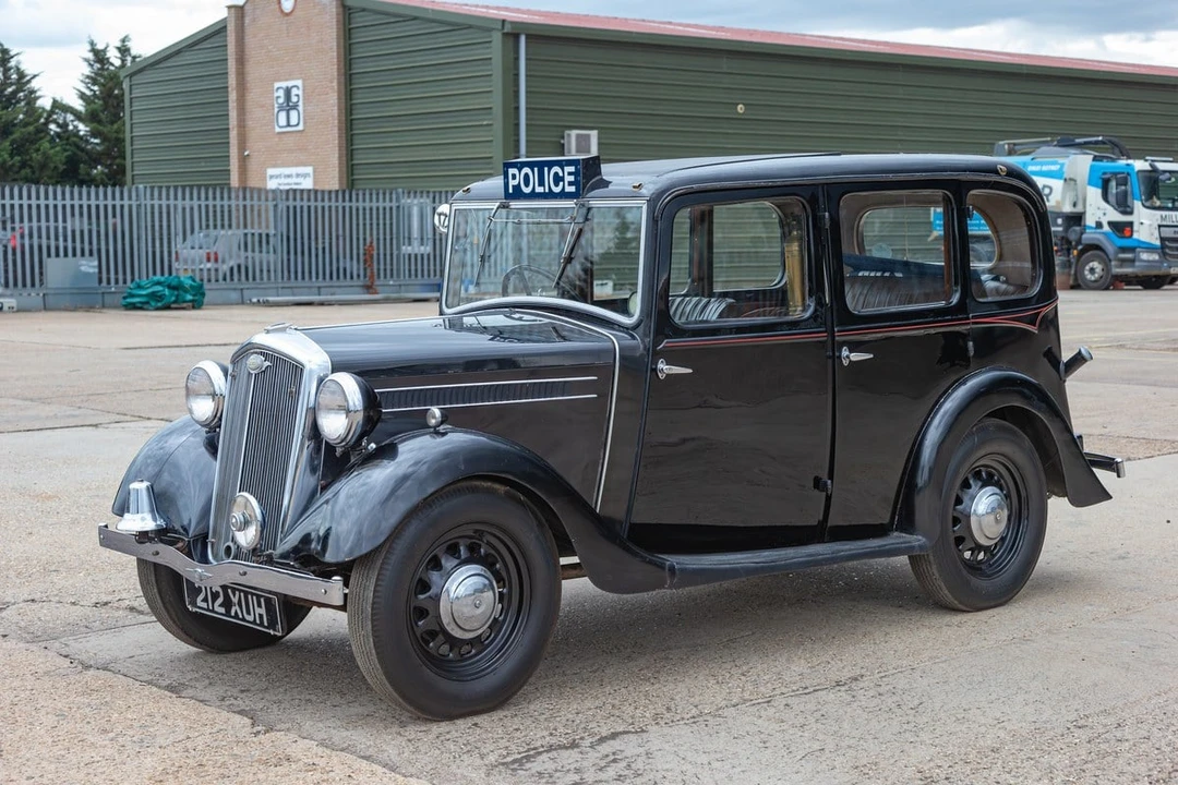 1935 Wolseley - Image 3 of 30