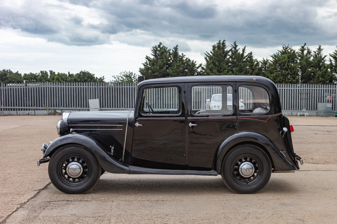 1935 Wolseley - Image 11 of 30