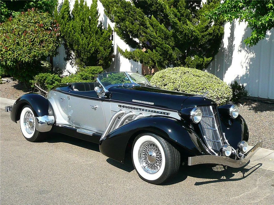 1936 Auburn Speedster - Image 2 of 3