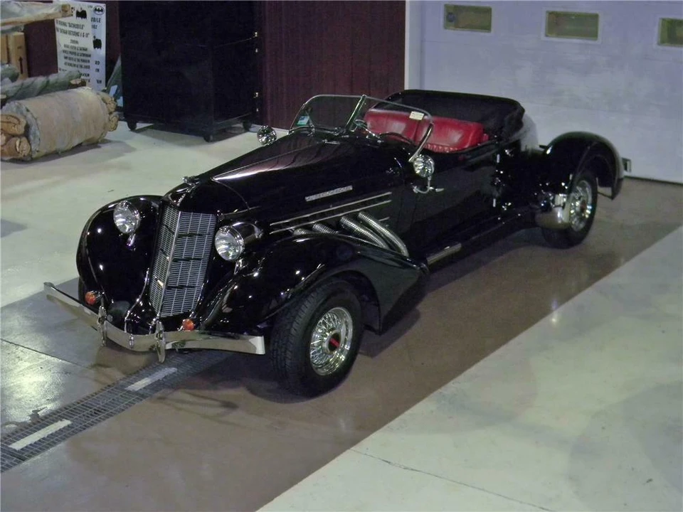 1936 Auburn Speedster - Image 2 of 3