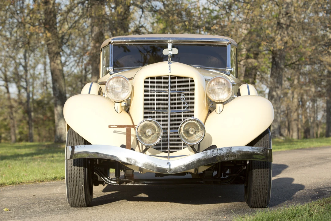 1936 Auburn Eight - Image 3 of 27