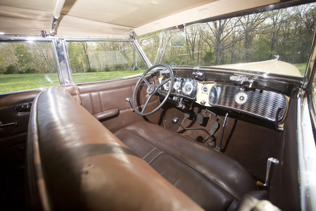 1936 Auburn Eight - Image 16 of 27