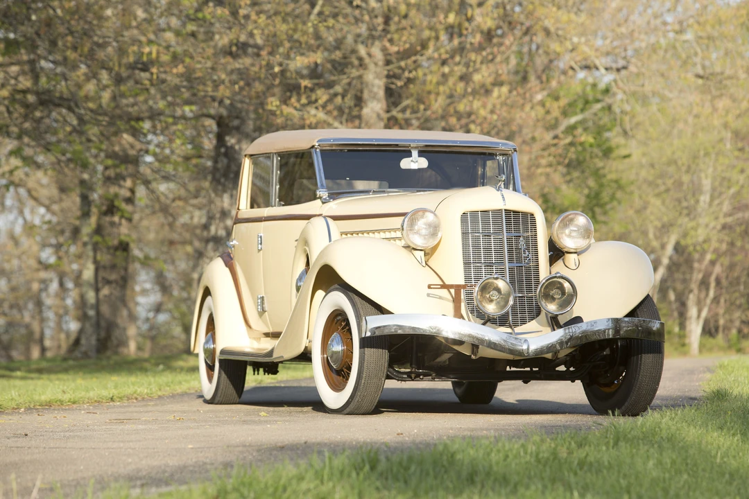 1936 Auburn Eight - Image 6 of 27