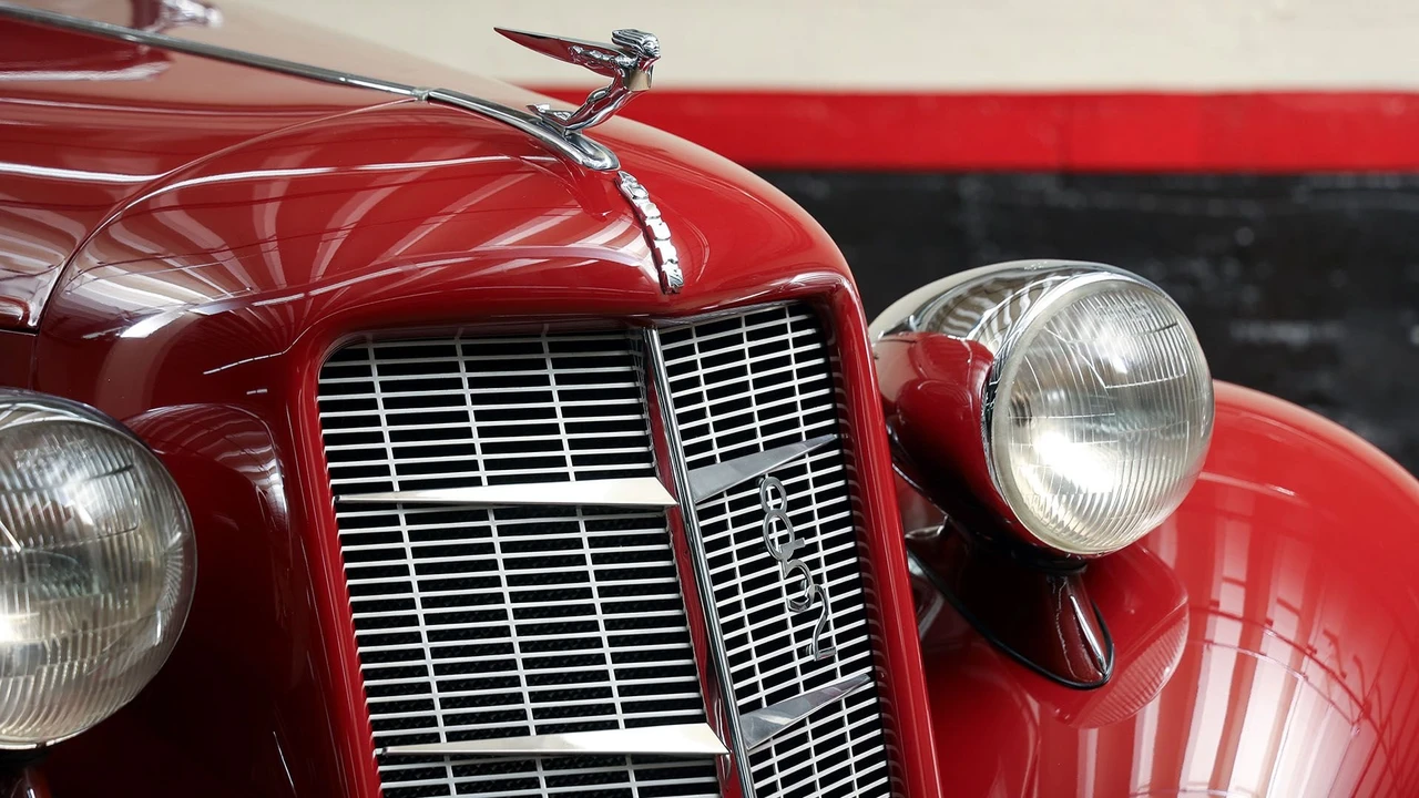 1936 Auburn Speedster - Image 14 of 31