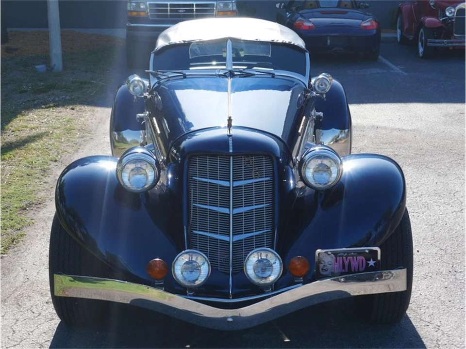 1936 Auburn Speedster - Image 22 of 31
