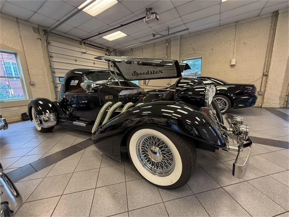 1936 Auburn Speedster - Image 4 of 11