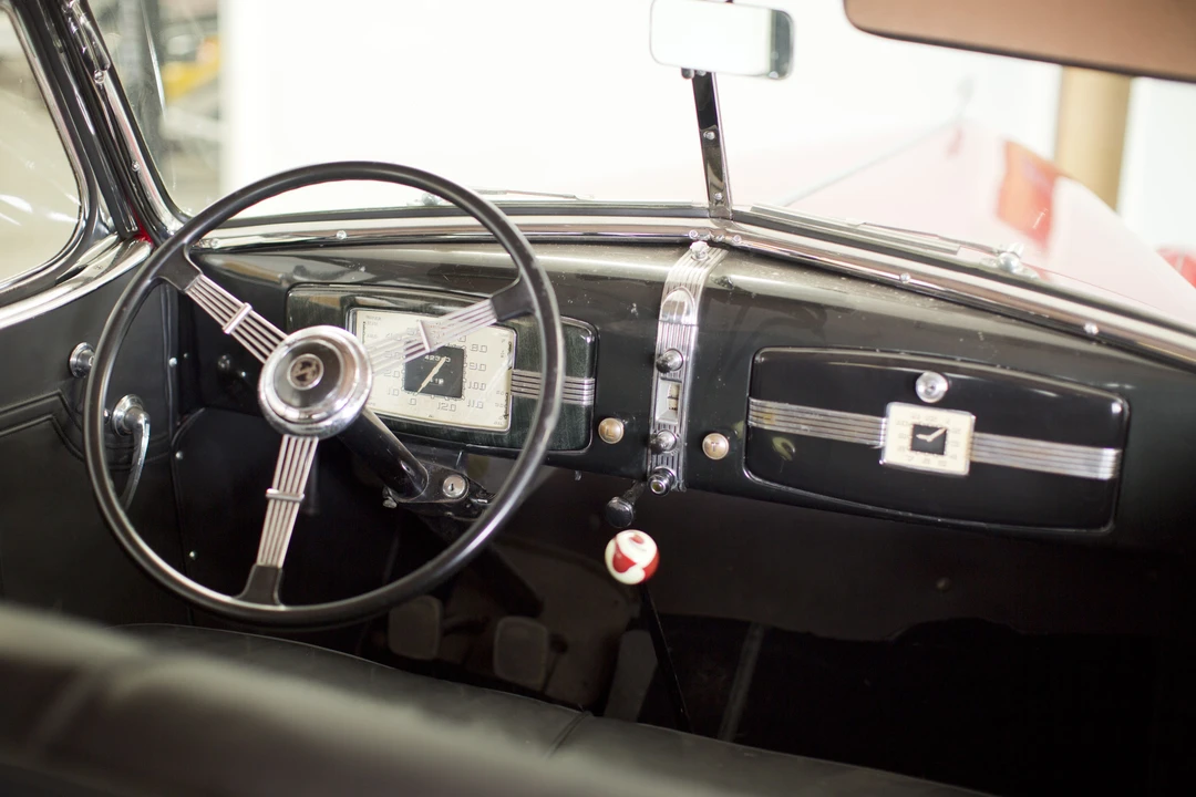 1936 Buick Roadmaster - Image 17 of 19
