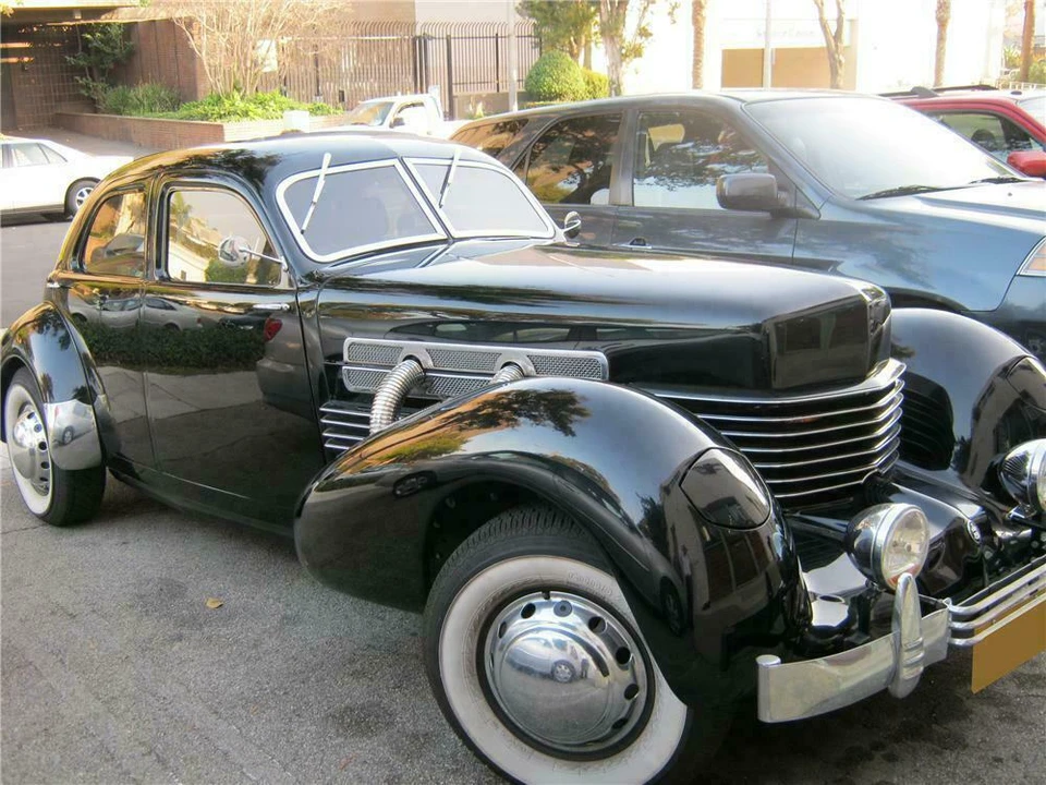 1936 Cord 810 & 812 - Image 2 of 5