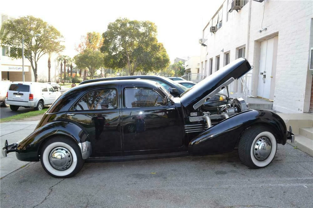 1936 Cord 810 & 812 - Image 5 of 5