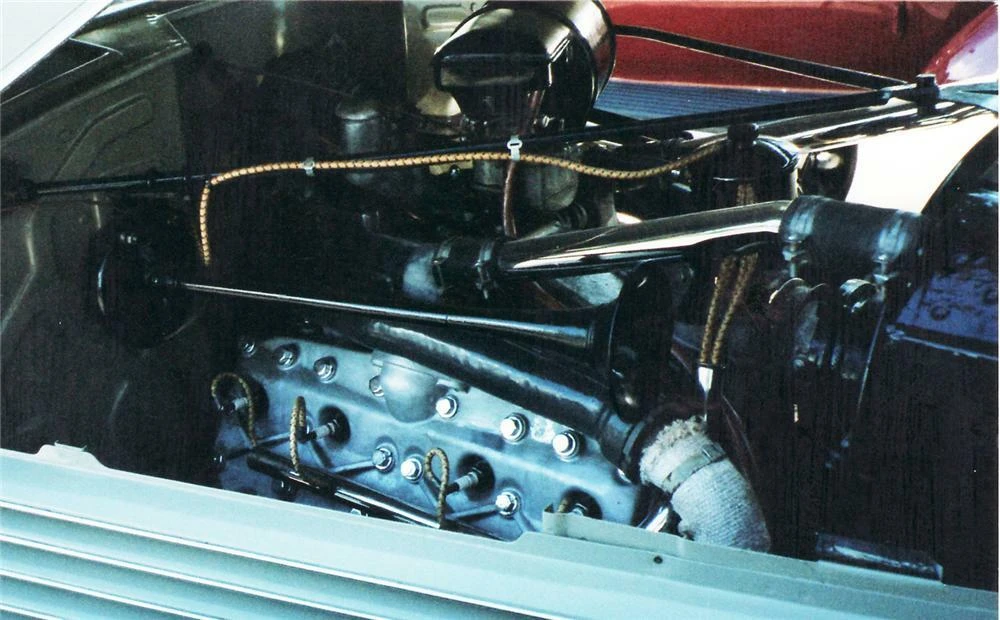 1936 Cord 810 & 812 - Image 3 of 4