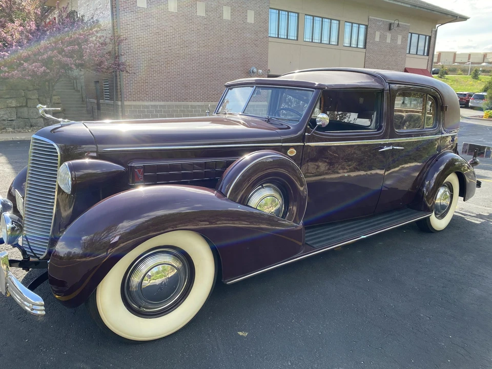 1936 Cadillac Series 70 & 75 - Image 2 of 31