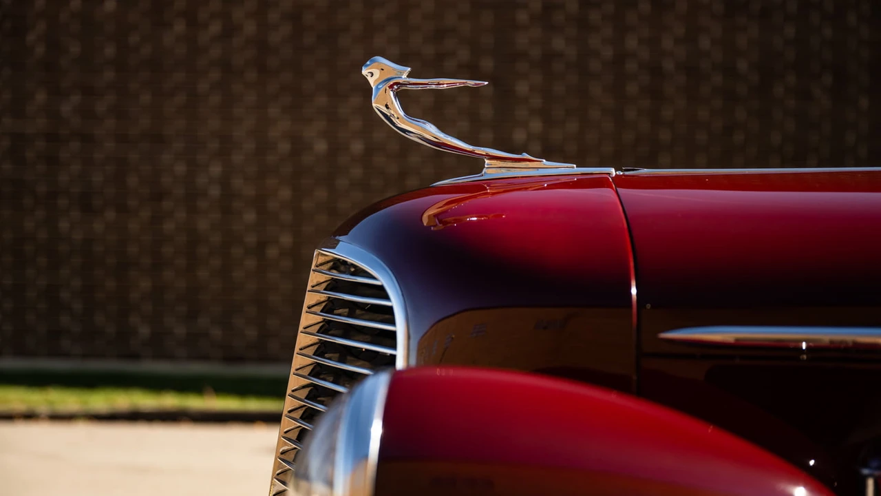 1936 Cadillac V-12 - Image 11 of 27