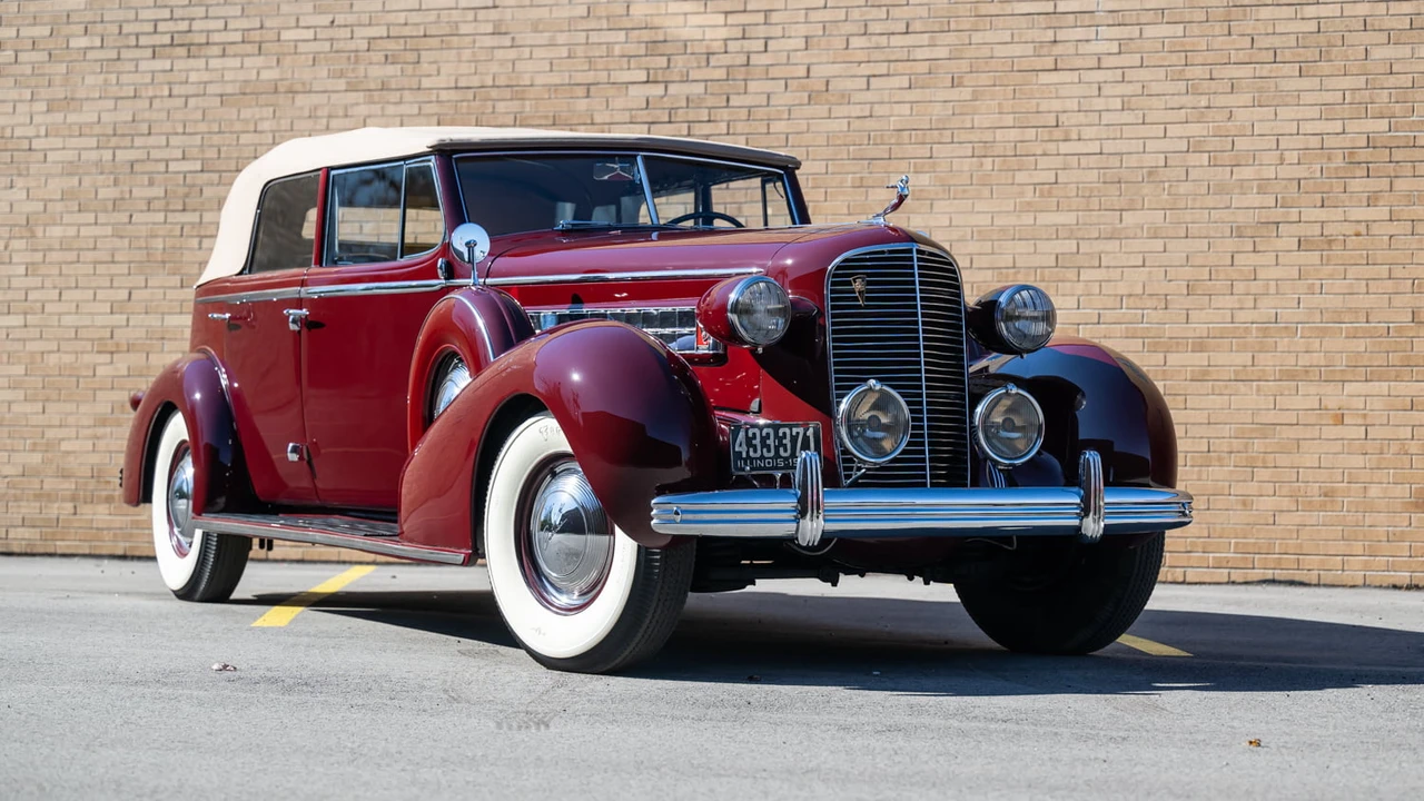 1936 Cadillac V-12 - Image 12 of 27
