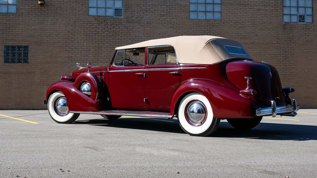 1936 Cadillac V-12 - Image 13 of 27