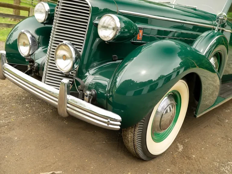 1936 Cadillac V-12 - Image 20 of 31