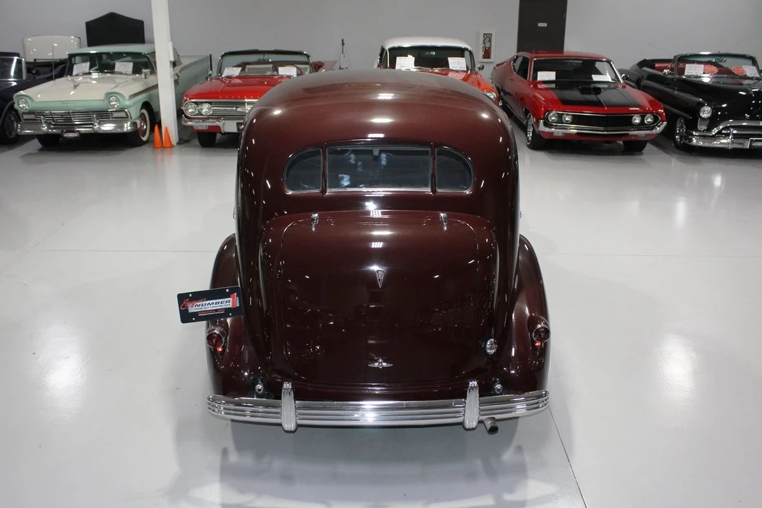 1936 Cadillac V-12 - Image 10 of 12