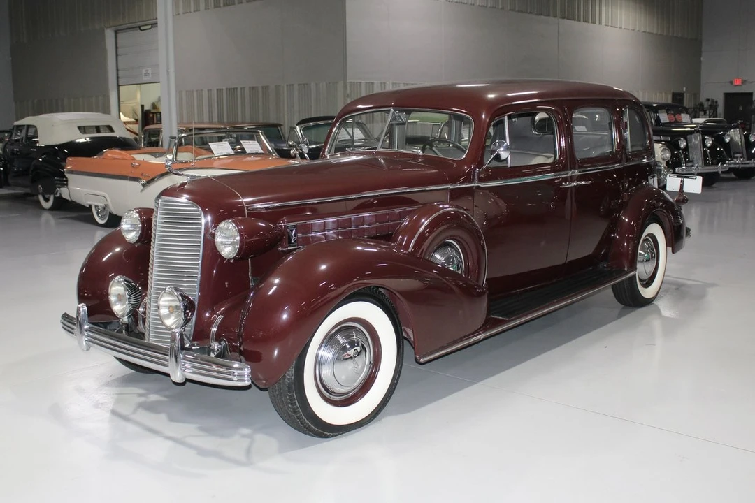 1936 Cadillac V-12 - Image 13 of 21