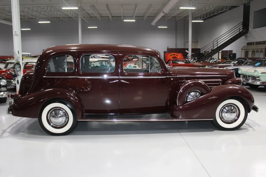 1936 Cadillac V-12 - Image 16 of 21