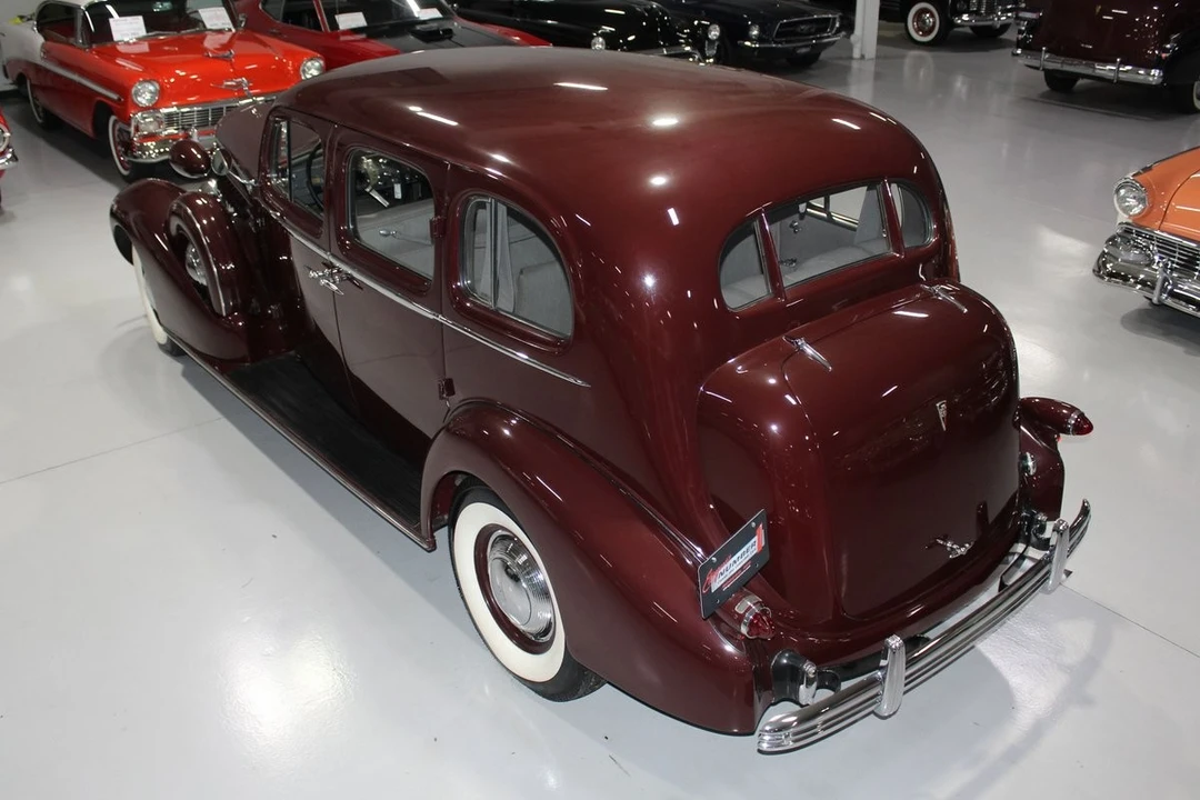 1936 Cadillac V-12 - Image 11 of 12
