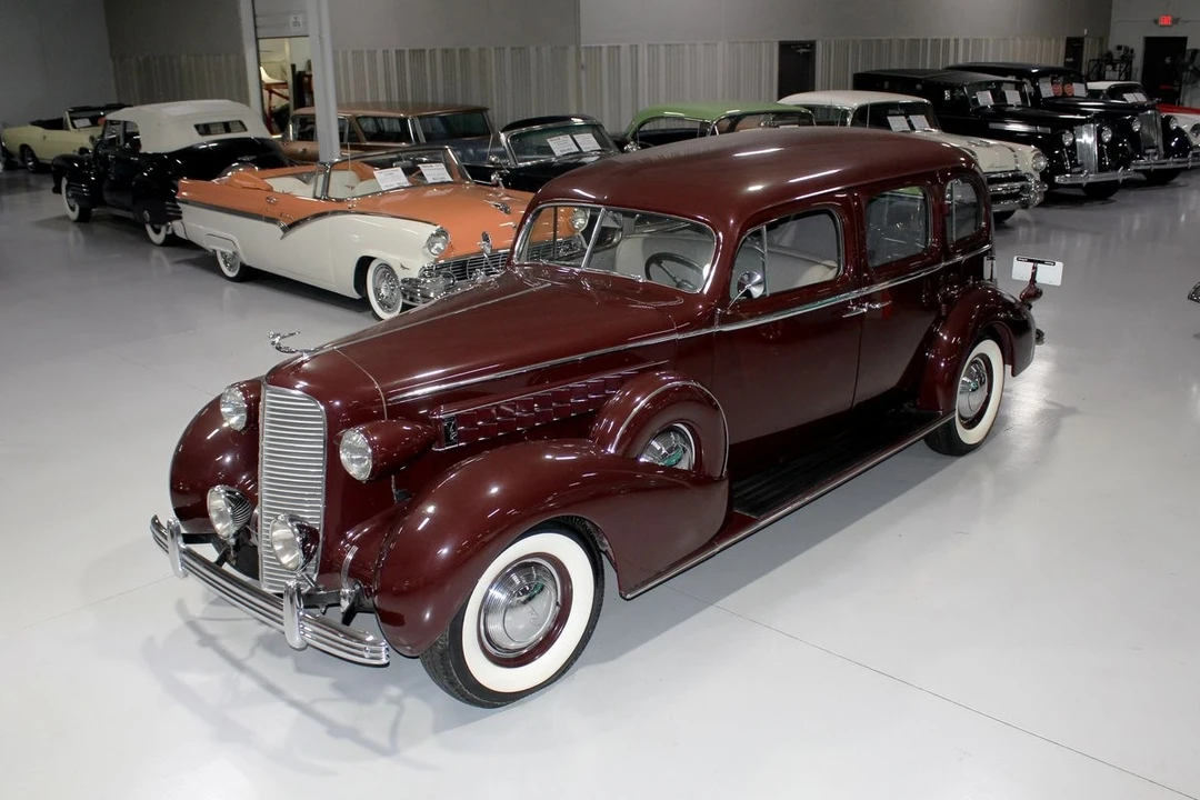 1936 Cadillac V-12 - Image 5 of 12