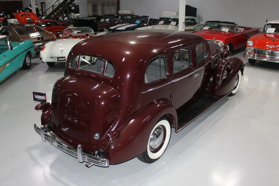 1936 Cadillac V-12 - Image 9 of 12