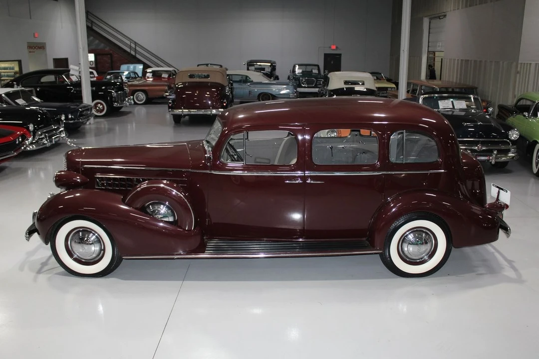1936 Cadillac V-12 - Image 12 of 12