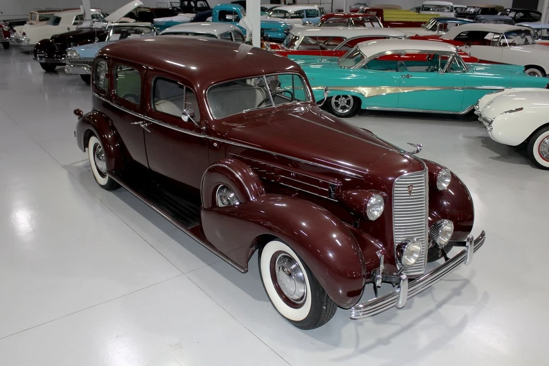 1936 Cadillac V-12 - Image 7 of 12