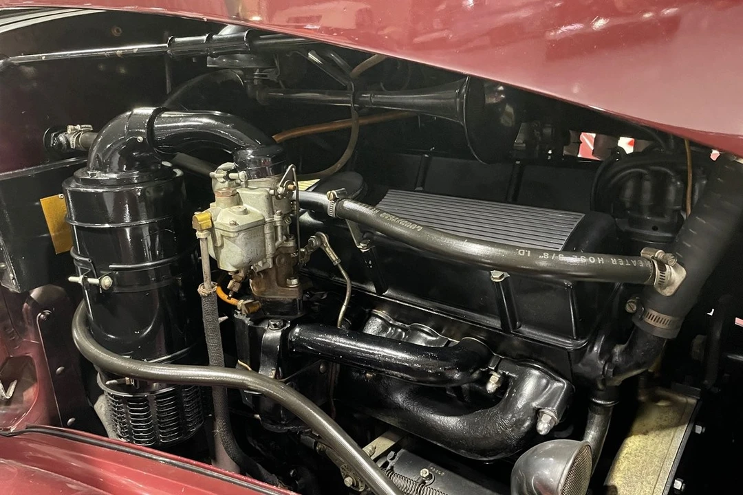 1936 Cadillac V-12 - Image 3 of 12