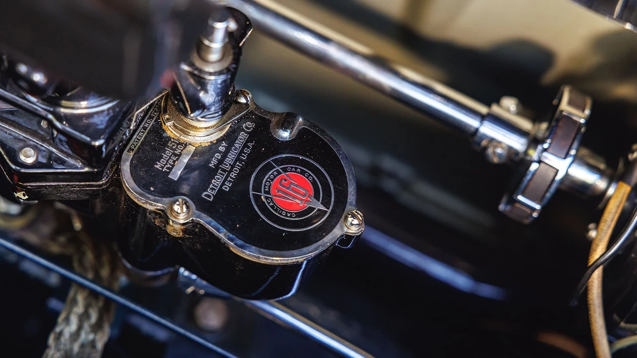1936 Cadillac Series 70 & 75 - Image 6 of 31