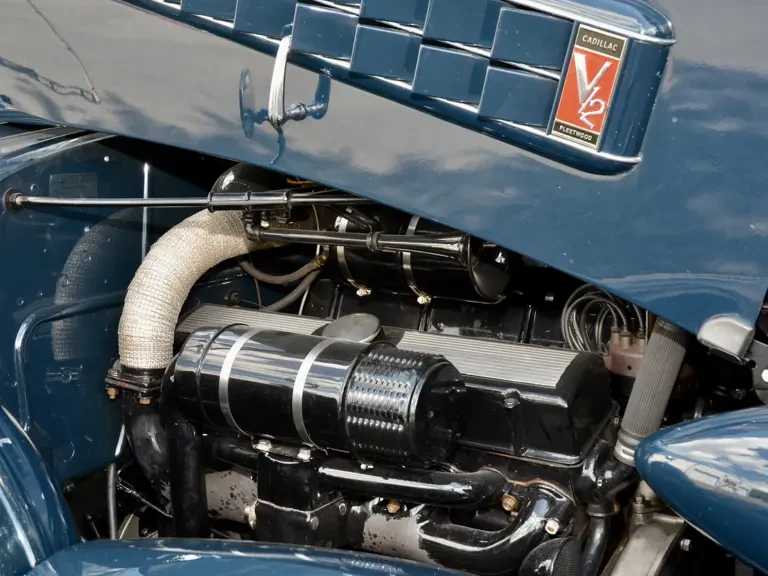 1936 Cadillac V-12 - Image 4 of 21