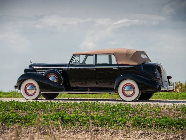 1936 Cadillac V-12 - Image 6 of 31