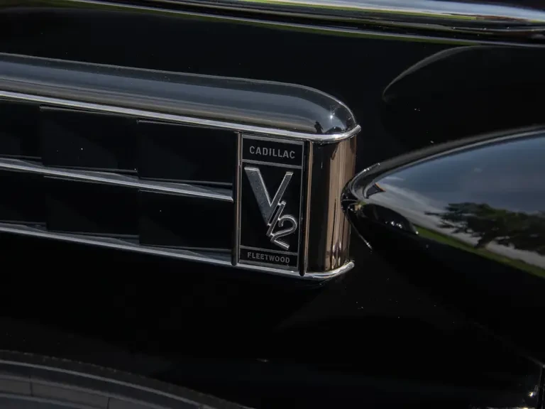 1936 Cadillac V-12 - Image 27 of 31