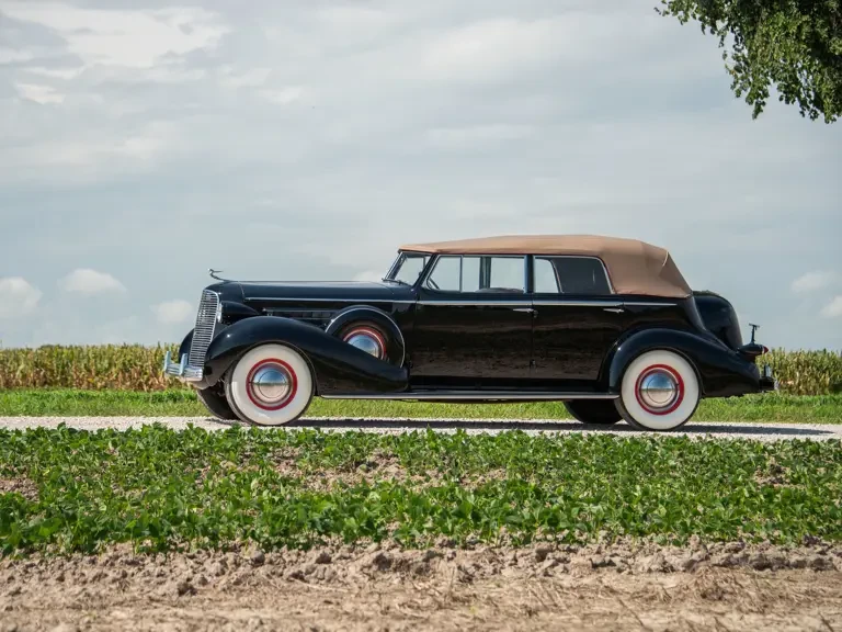 1936 Cadillac V-12 - Image 7 of 31