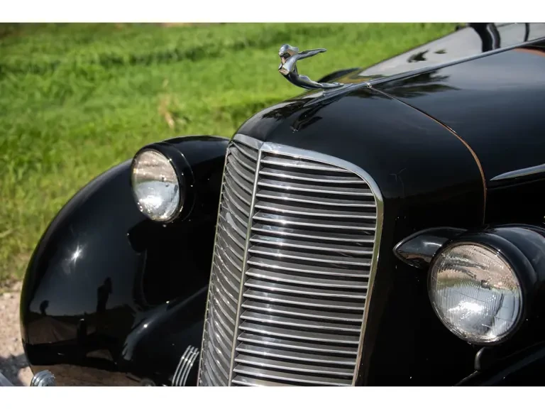 1936 Cadillac V-12 - Image 17 of 31