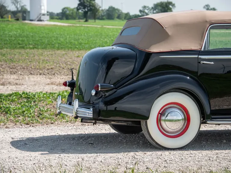 1936 Cadillac V-12 - Image 21 of 31