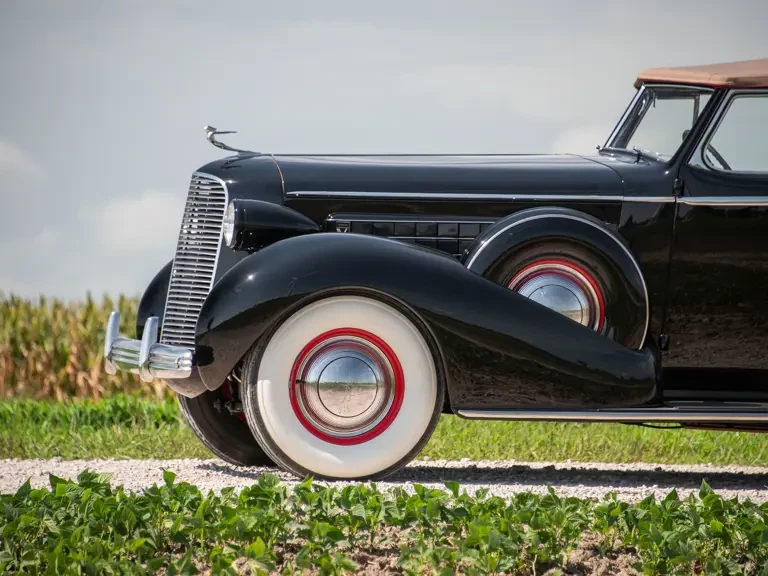1936 Cadillac V-12 - Image 18 of 31