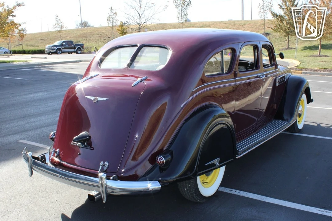 1936 Chrysler Airflow - Image 6 of 12